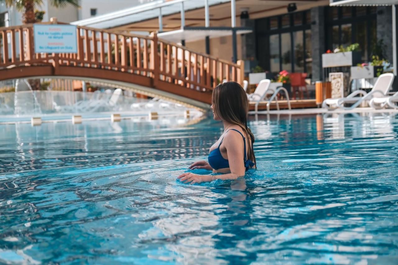 Tirana Resort Radhima Kültér fotó